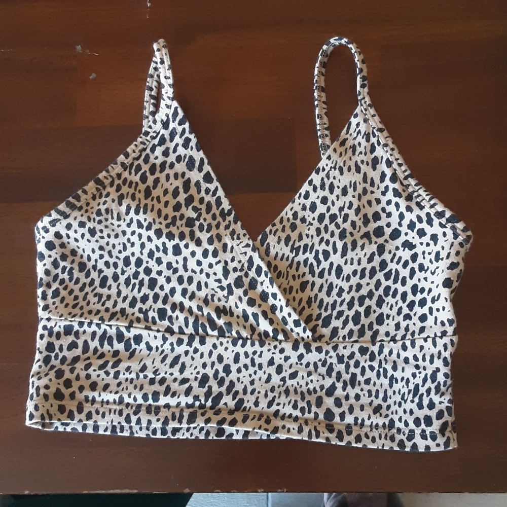 Brandy Melville crop top cheetah leaped print sml